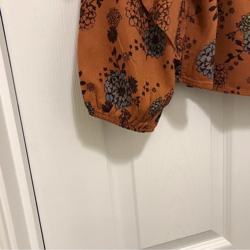 Flower Print Top - Picture 5 of 7